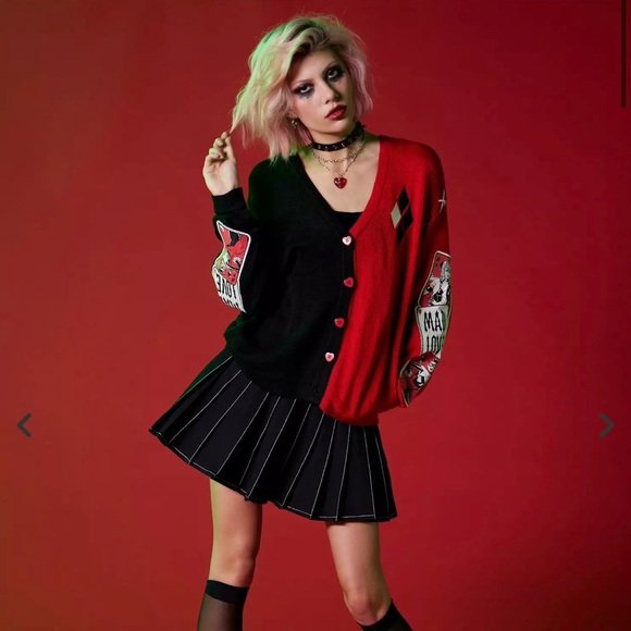 Her Universe DC Comics Batman Harley Quinn Split Cardigan - Picture 10 of 11